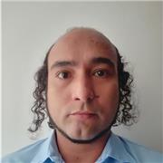 Clases de guitarra, bajo, teclado, gramática musical, batería y técnica vocal